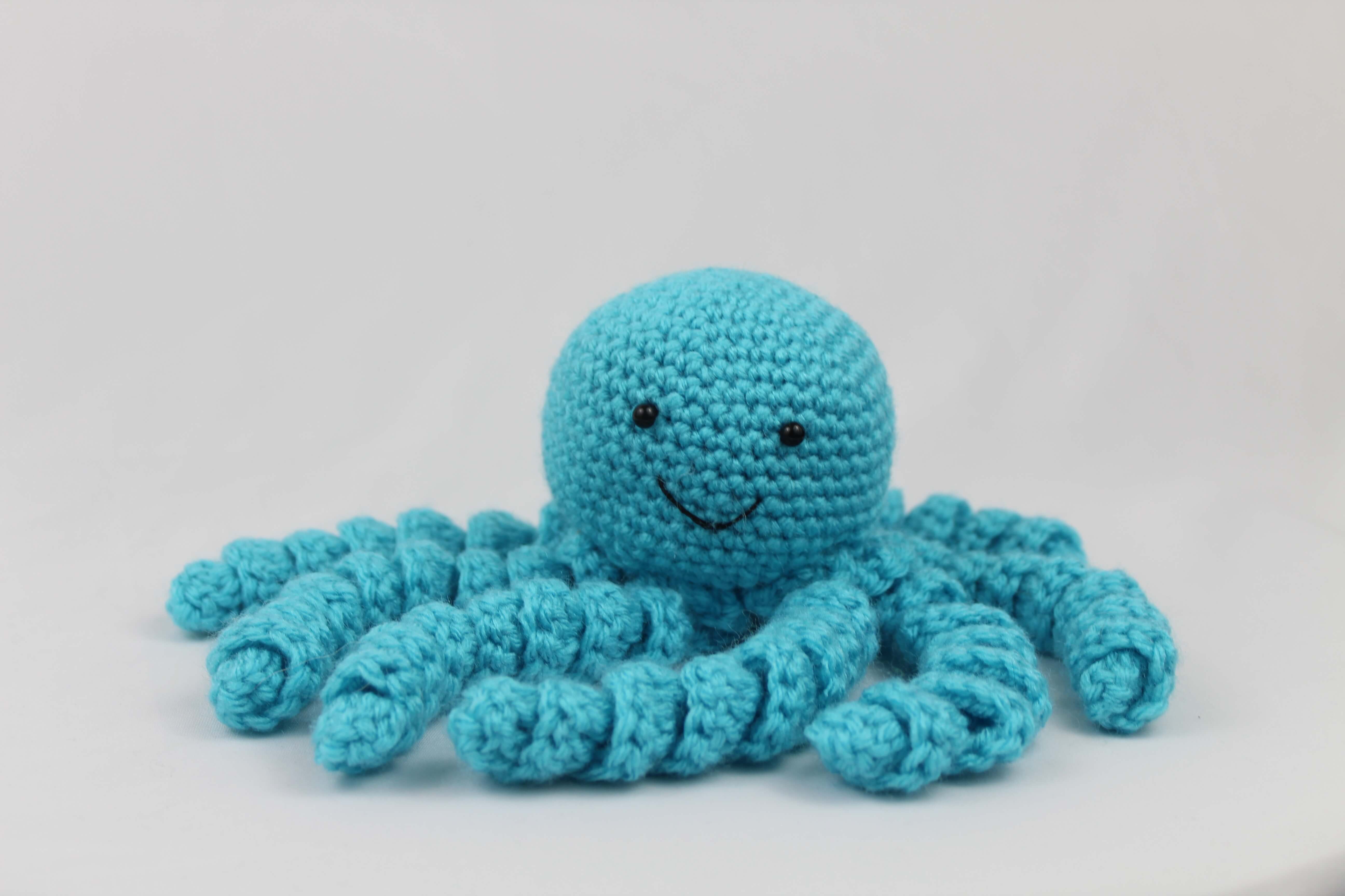 Octopus Amigurumi - Free Crochet Pattern - StringyDingDing
