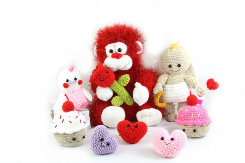 free valentines day amigurumi patterns crochet set