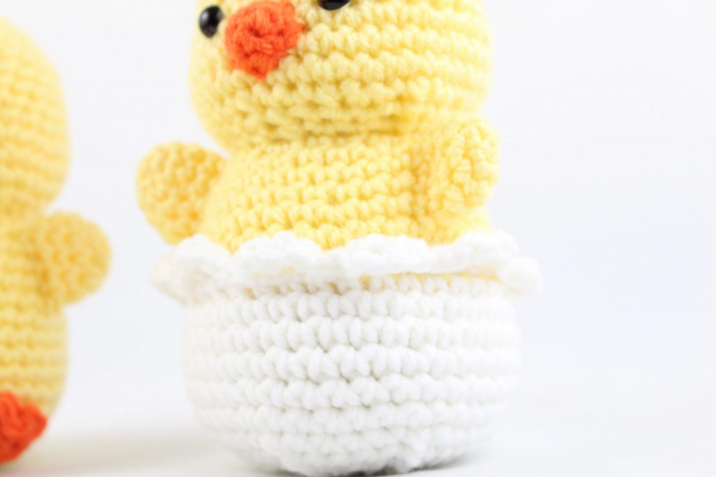 Free Crochet Spring Chicks Pattern - A Menagerie of Stitches