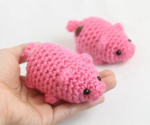 free pig amigurumi crochet pattern scrap