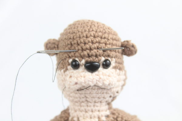 Little Otter Amigurumi - Free Crochet Pattern - StringyDingDing