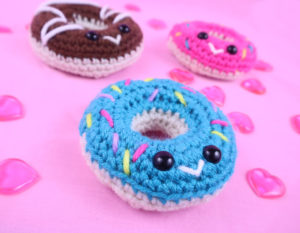 Donut Amigurumi - Free PDF Crochet Pattern - StringyDingDing
