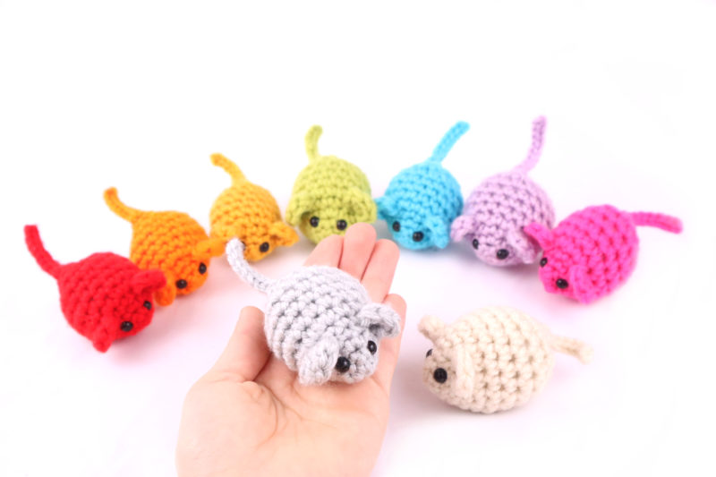 Free mice mouse amigurumi crochet pattern scrap yarn