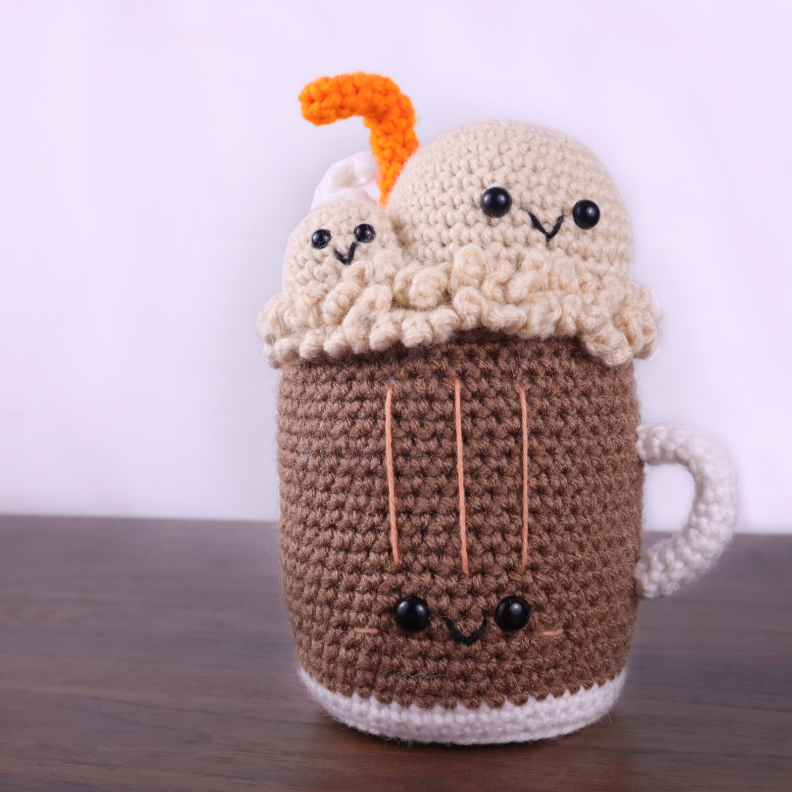 Free rootbeer float amigurumi crochet pattern