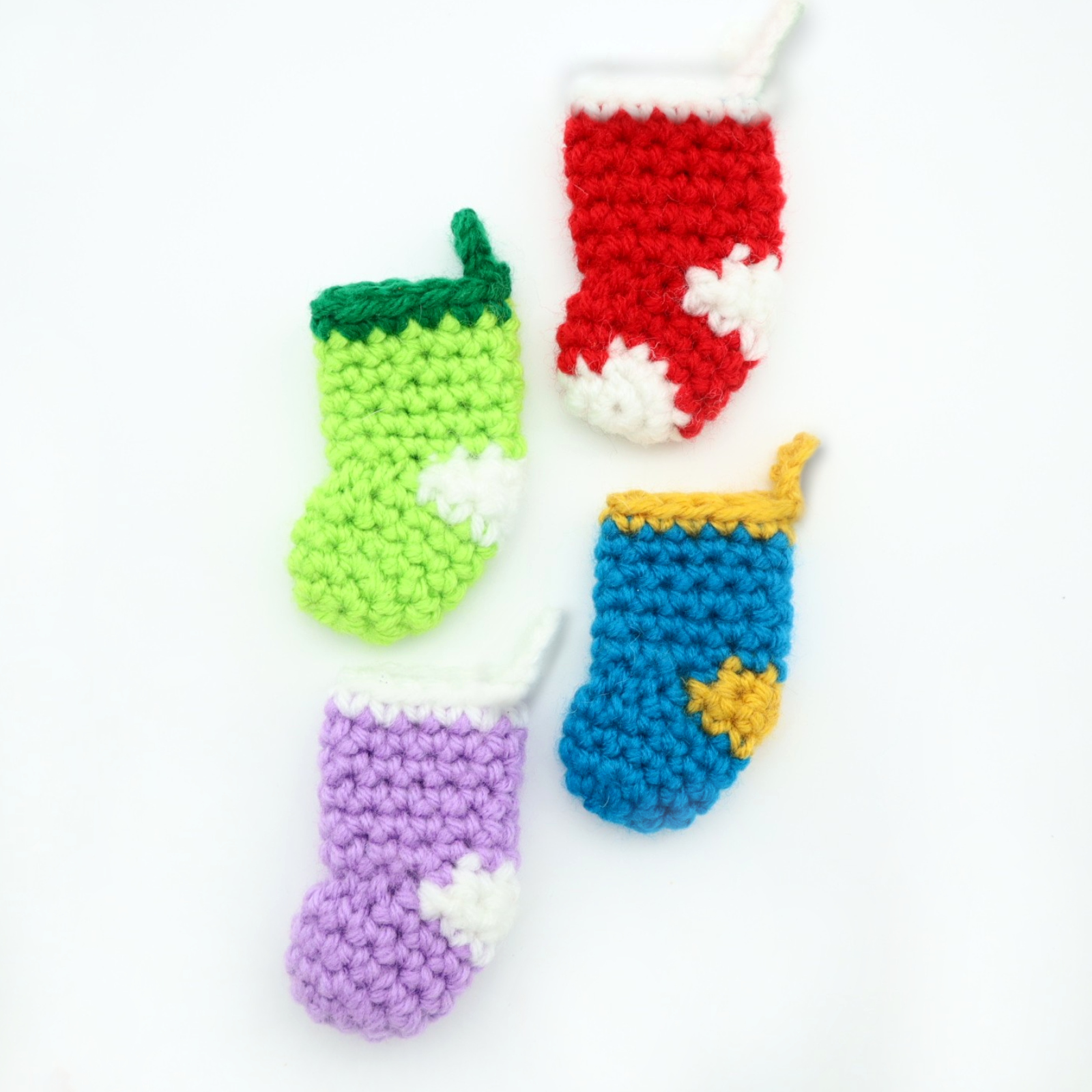 Free mini stocking crochet pattern ornament