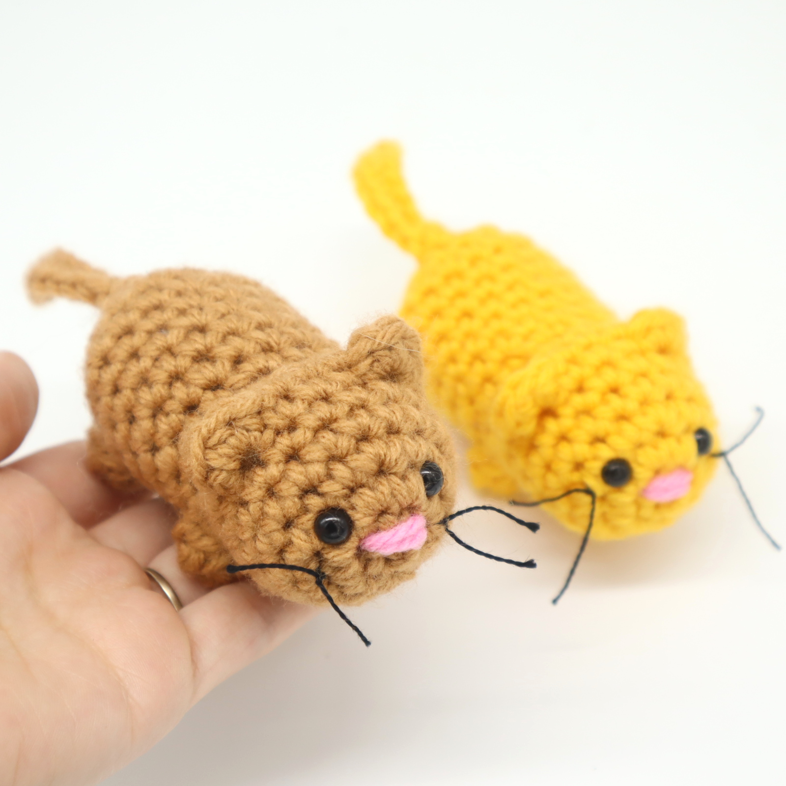 Scraptacular Cat Amigurumi - PDF Crochet Pattern - StringyDingDing