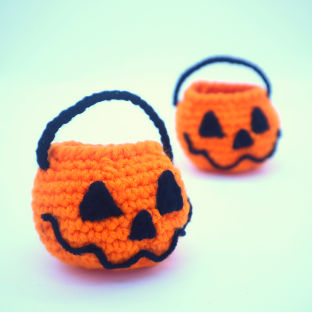 Free pumpkin treat basket crochet pattern halloween