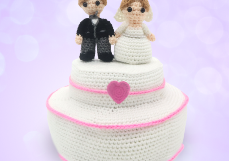 Free wedding cake amigurumi crochet pattern