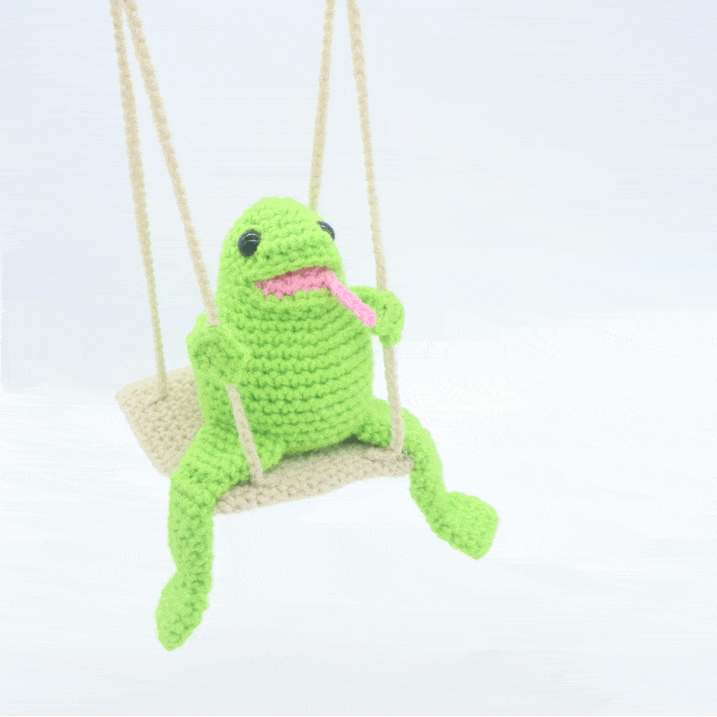 Free frog on a swing amigurumi crochet pattern