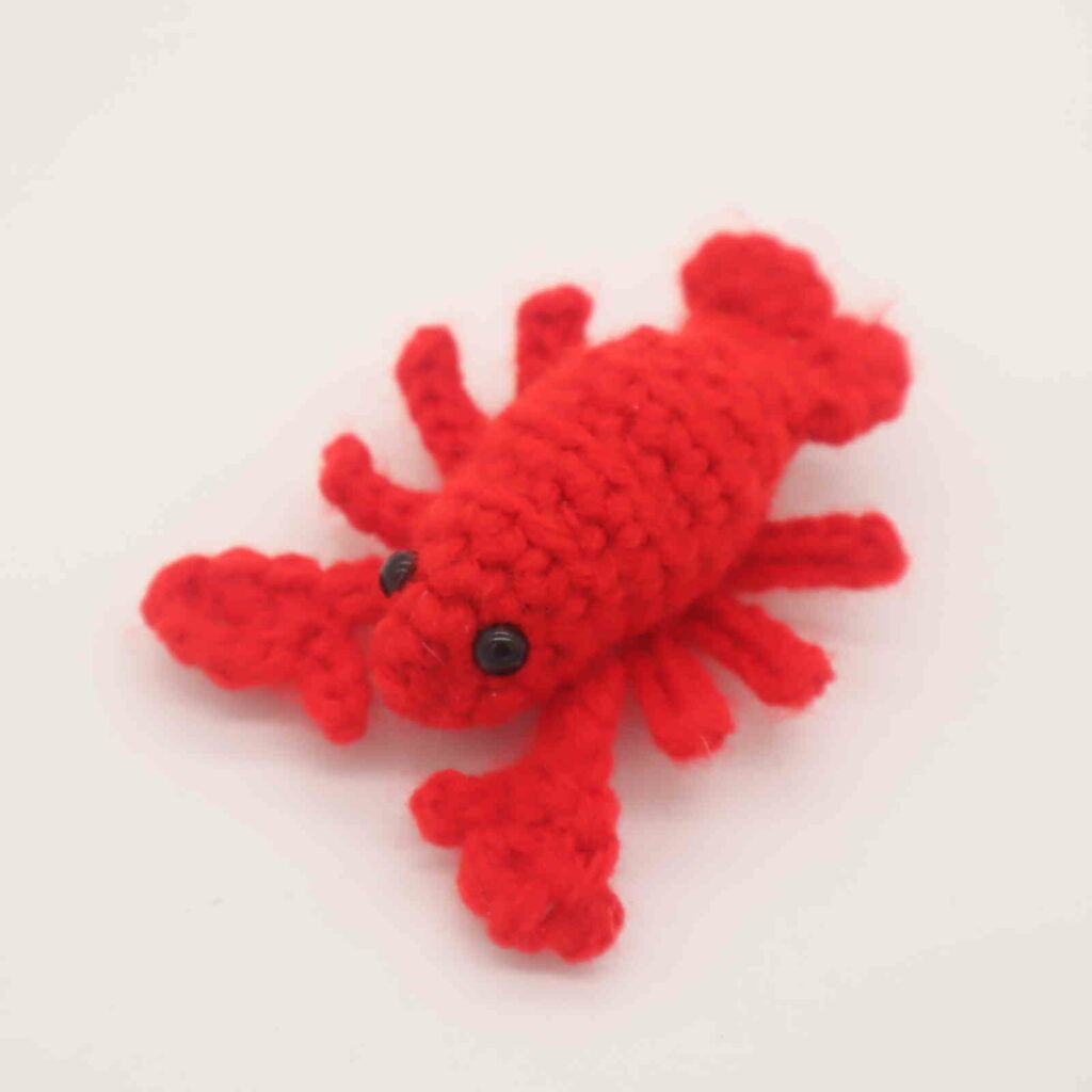 Free mini lobster amigurumi crochet pattern cute