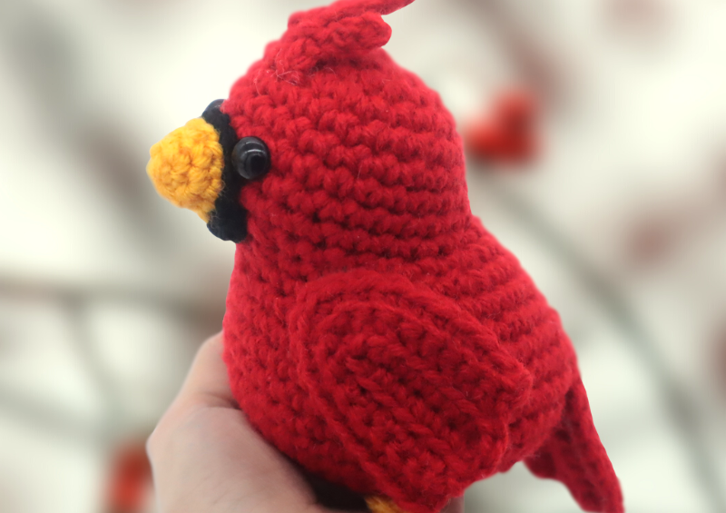 Cardinal Amigurumi - Free Crochet Pattern - StringyDingDing