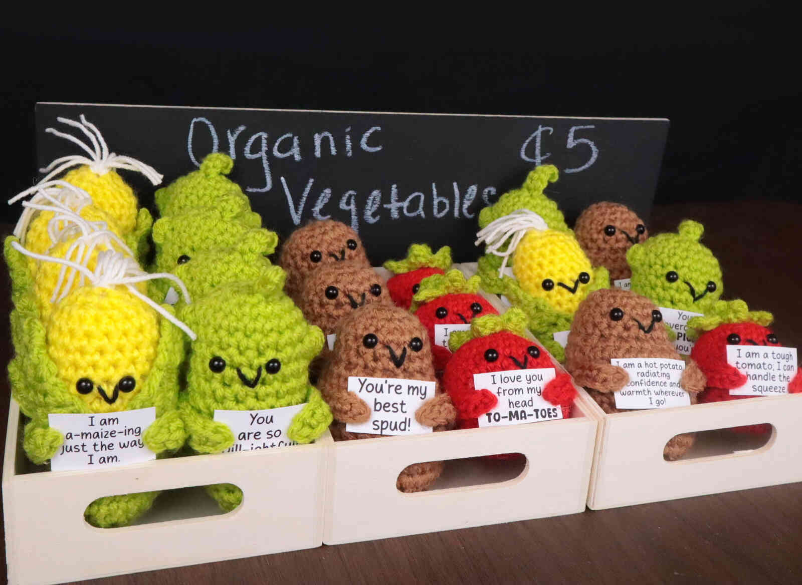 Free positive vegetables amigurumi crochet pattern